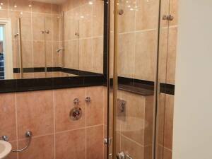 Herrliche 3-Raum-Wohnung - wunderbare Terrasse - Edle Einbauküche - TG-Stellplatz – 40470 Düsseldorf – Vorschaubild 6