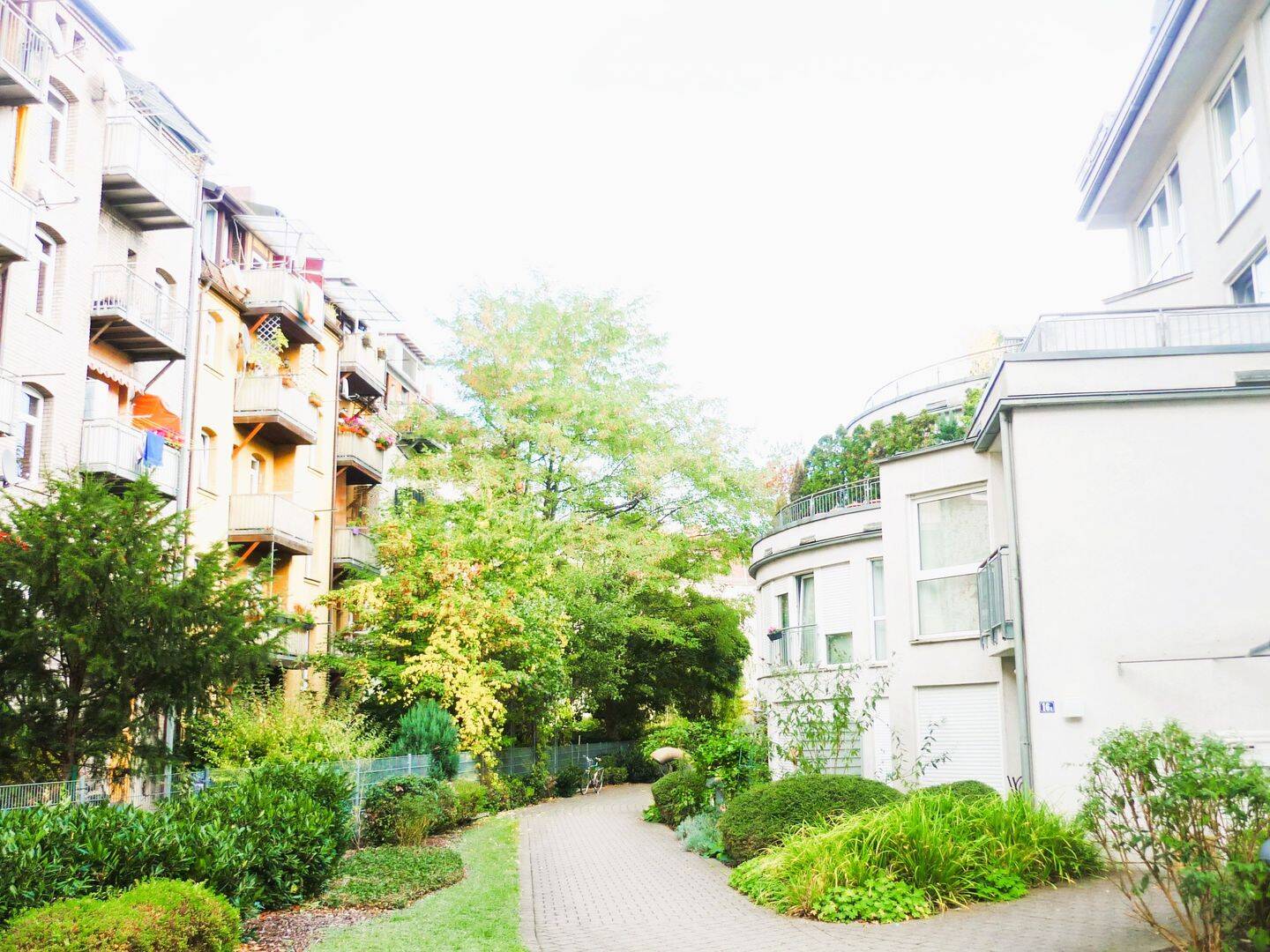 Innenhof-22qm-Dachterr.40Mtr zu U3-Maxfeld+FBH+Wi.garten-Flair – Nürnberg – Vorschaubild 5