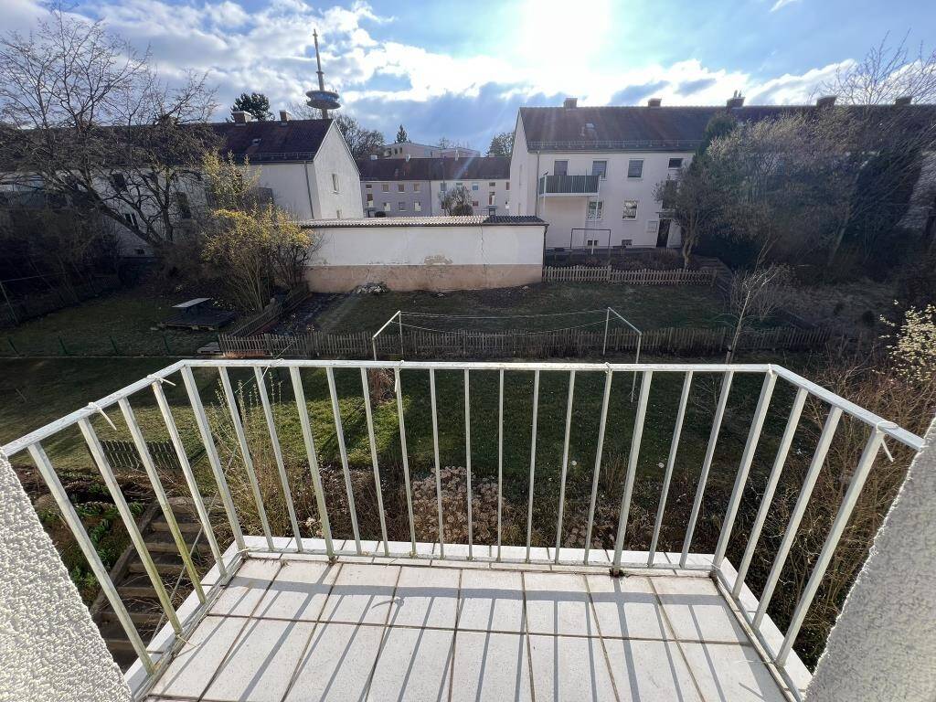 Bezugsfreie 3-Zimmer-Wohnung in der Grünen Mitte mit zwei Balkonen – Regensburg – Vorschaubild 3