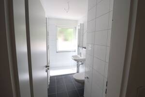 Ab 01.10. Ersteinzug nach Sanierung, 3,5-Zimmer Wohnung mit Balkon, Fernwärme in Parklage – 46117 Oberhausen – Vorschaubild 6