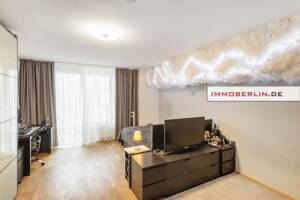 IMMOBERLIN.DE - Toplage Mitte! Großzügige Wohnung mit Loggien & exquisiten Ausstattungen – 10115 Berlin – Vorschaubild 5