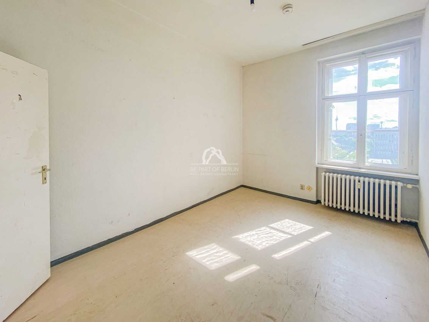 WOHNJUWEL MIT POTENZIAL! GROßZÜGIG GESCHNITTENE & HELLE WOHNUNG AM REGIERUNGSVIERTEL! PROVISIONSFREI – Berlin – Vorschaubild 5