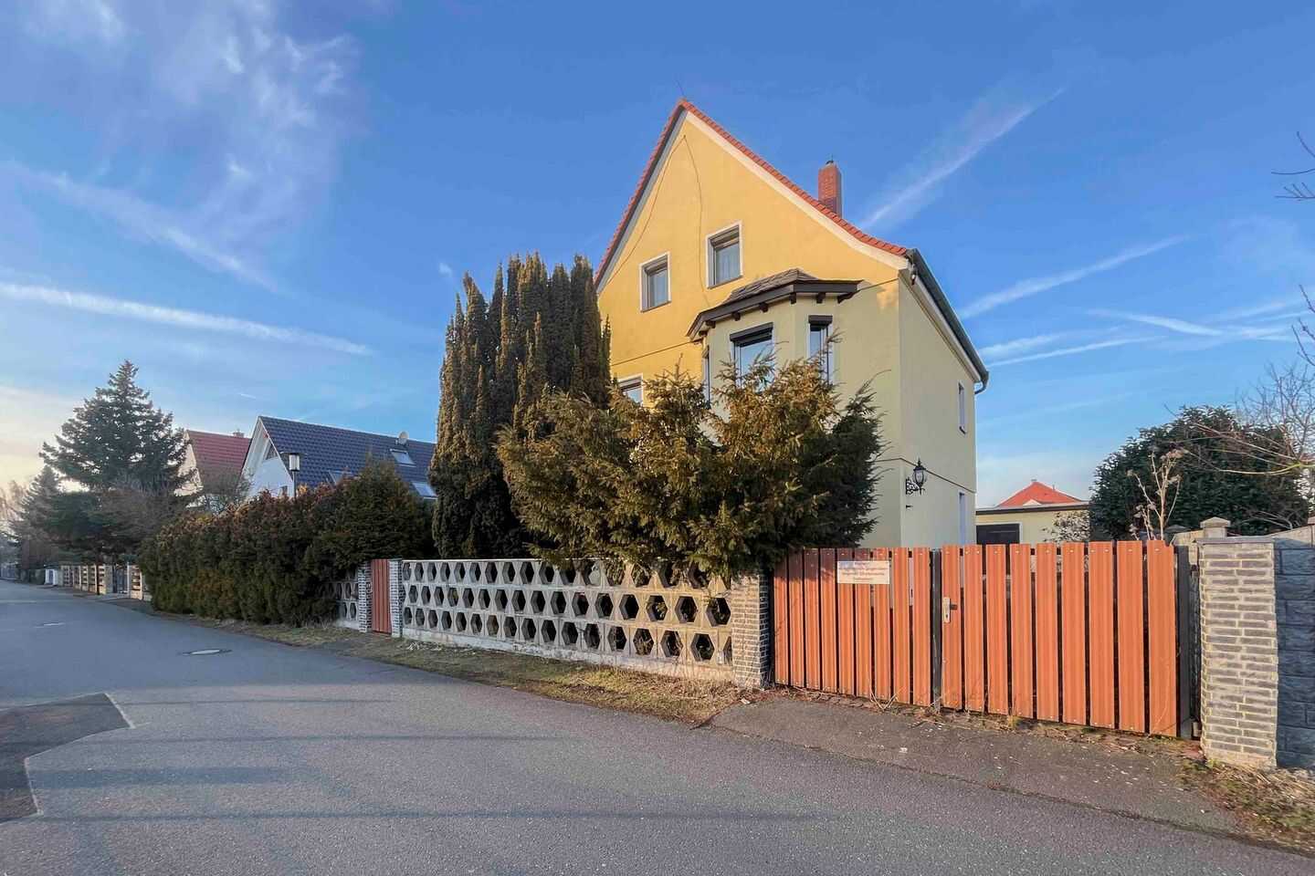 Familienidylle nahe dem Cospudener See - Einfamilienhaus in Markkleeberg – Markkleeberg – Bild 1 von 9