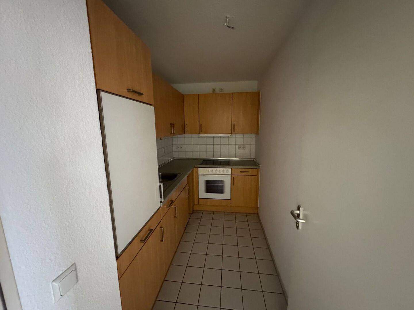 Balkonblick & Garten-Nähe: 2-Zimmer-Wohnung im 3. Stock in Hannover – Hannover – Vorschaubild 3