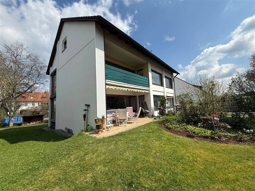 Dreifamilienhaus mit wundervollem Grundstück direkt in Altdorf – Altdorf bei Nürnberg – Vorschaubild 4