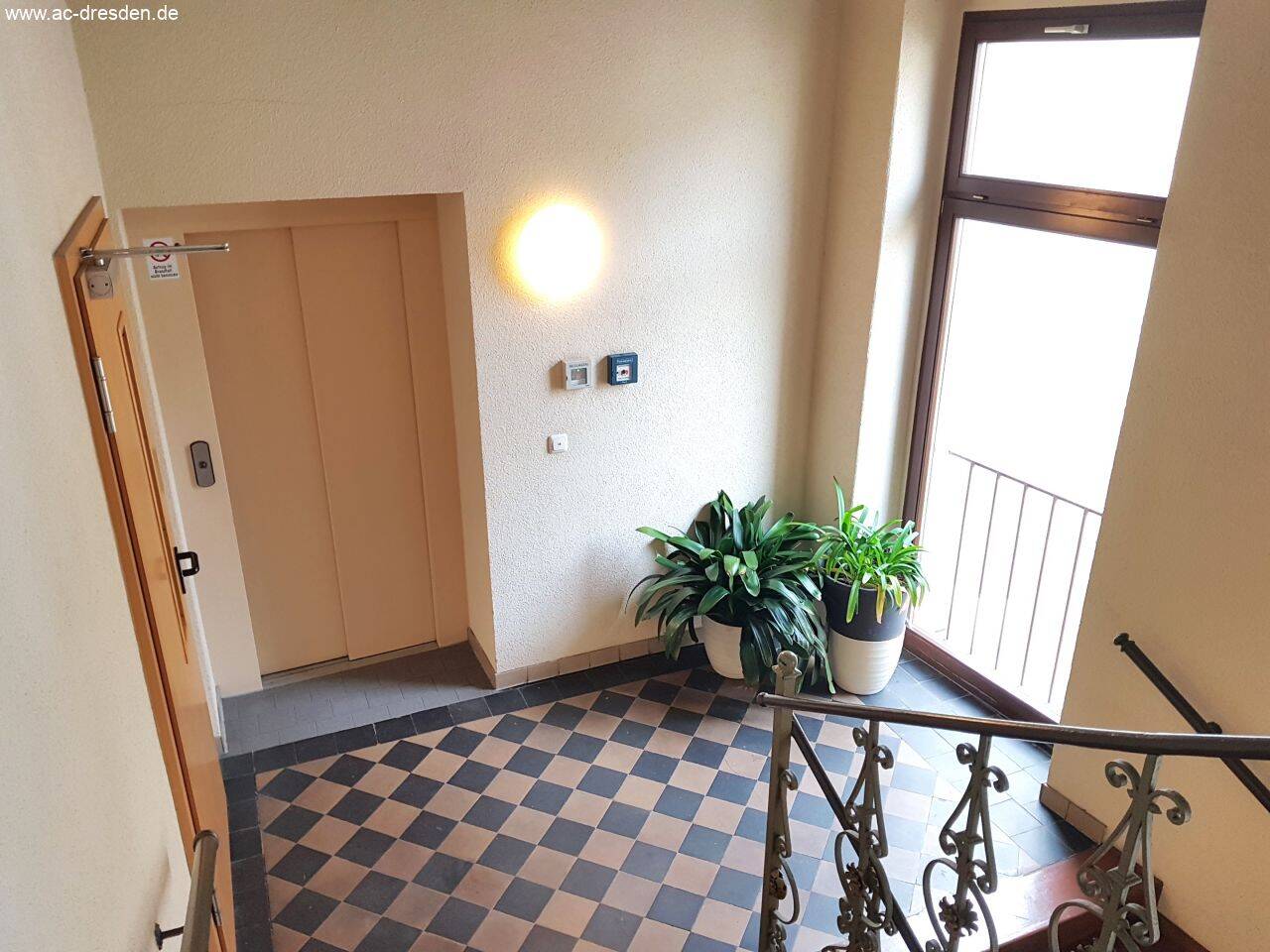 Gemütliche 1-Raum-Wohnung im sanierten Altbau im Zentrum von Chemnitz – Chemnitz – Vorschaubild 2