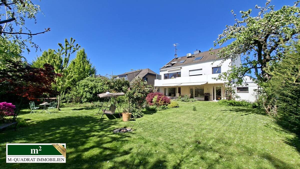 schönes Zweifamilienhaus mit traumhaftem Grundstück und drei Wohneinheiten – 51379 Leverkusen – Bild 1 von 9
