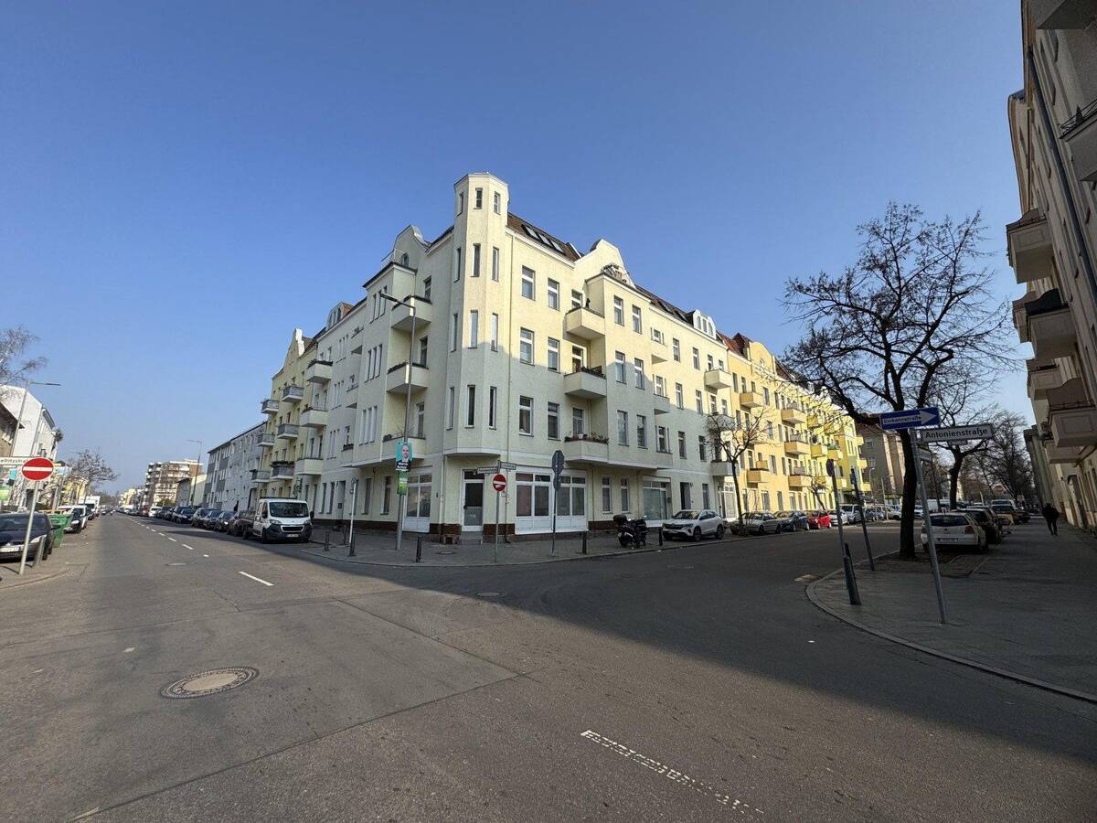 77qm vollausgestattetes Airbnb/Booking Gewerbe zu verkaufen – 13403 Berlin – Bild 1 von 9