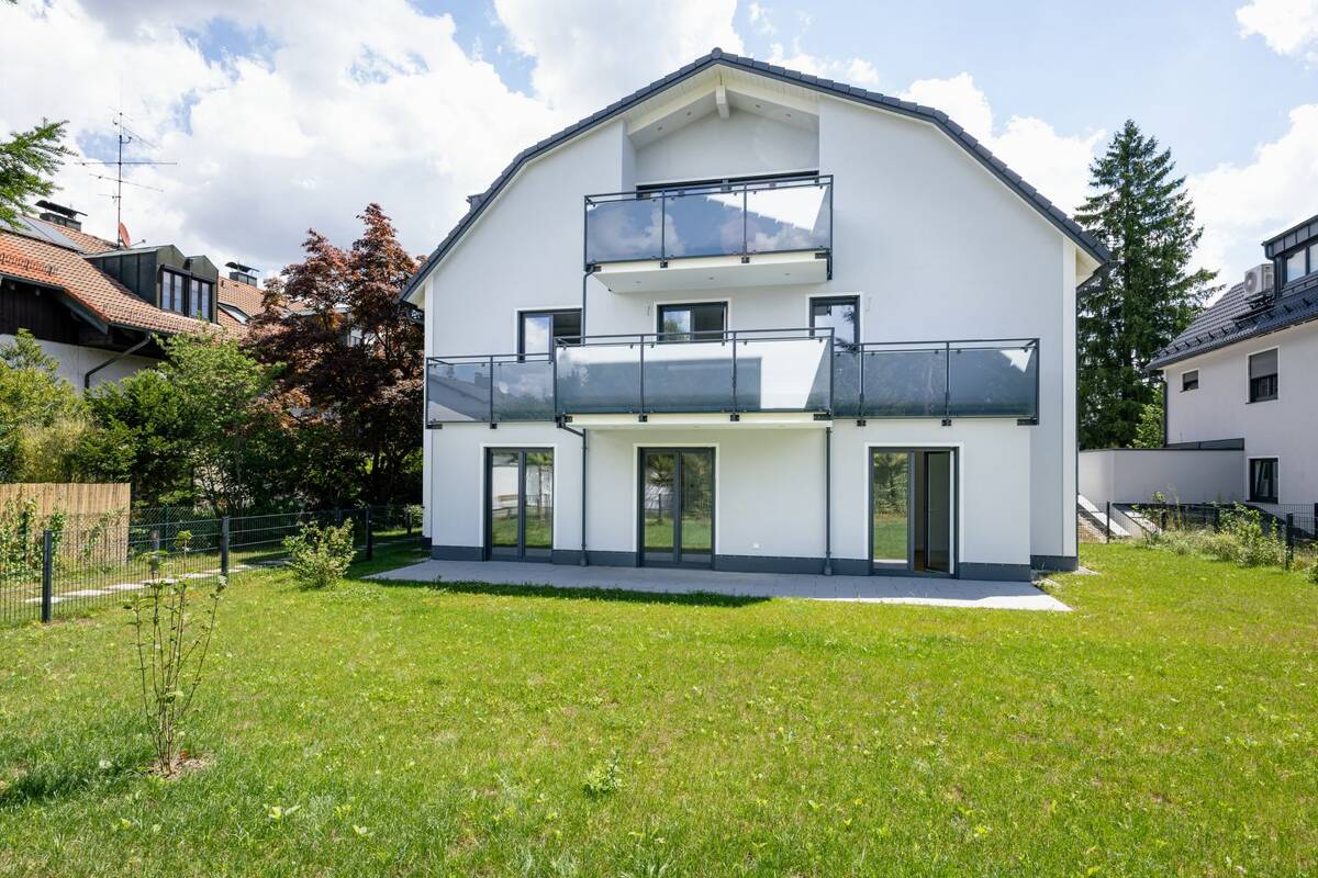 Sofort einziehen! Phantastische 3-Zimmer-Wohnung mit XXL-Garten im begehrten Waldperlach – 81739 München – Bild 1 von 9