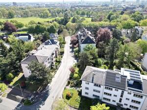 Zweifamilienhaus zwischen dem Ostpark und Parlamentsplatz - Frankfurt am Main - Ostend/Bornheim – 60385 Frankfurt am Main – Vorschaubild 3