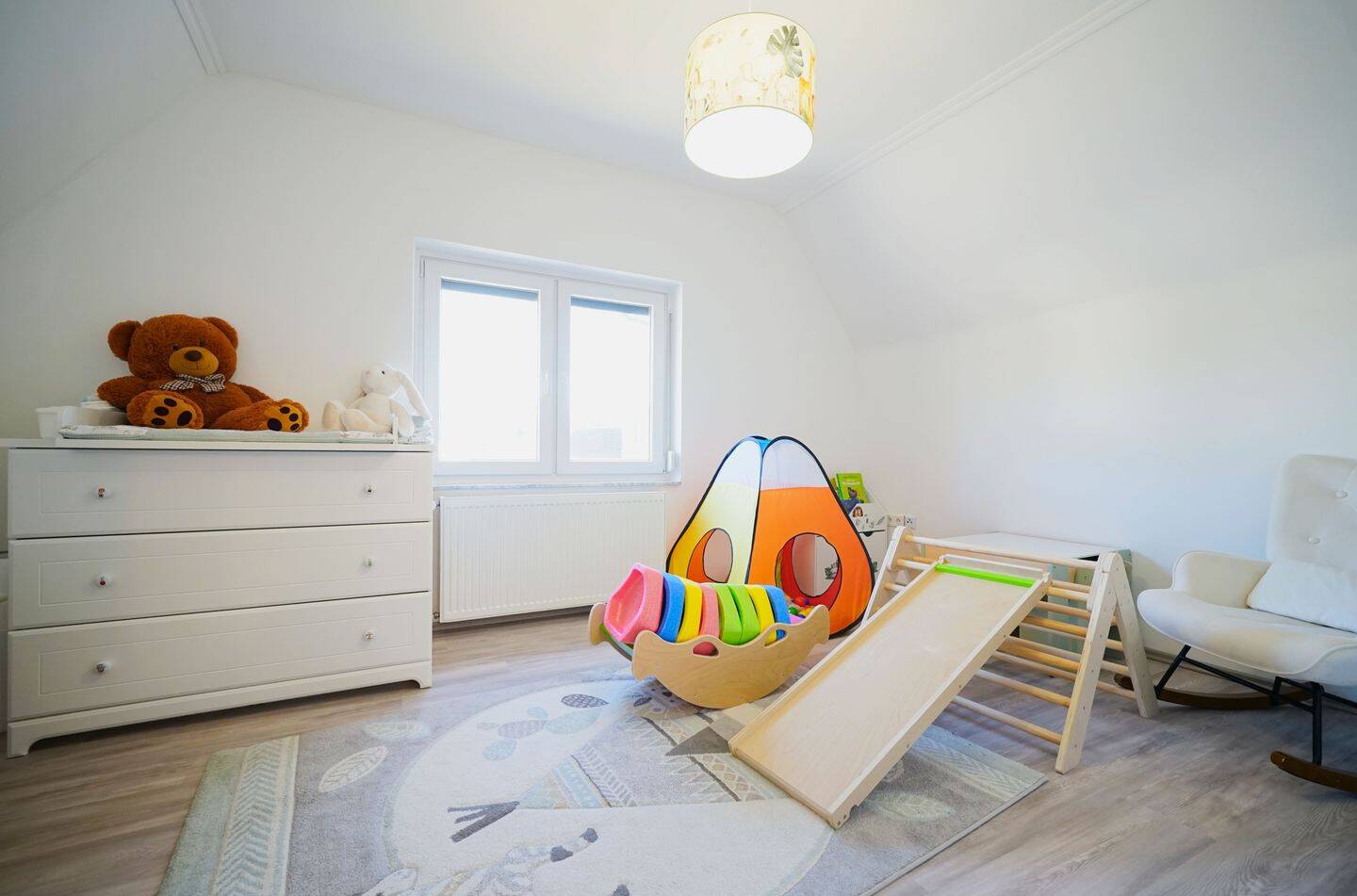Modernes Einfamilienhaus mit Garten und Carport – Bremen – Vorschaubild 8