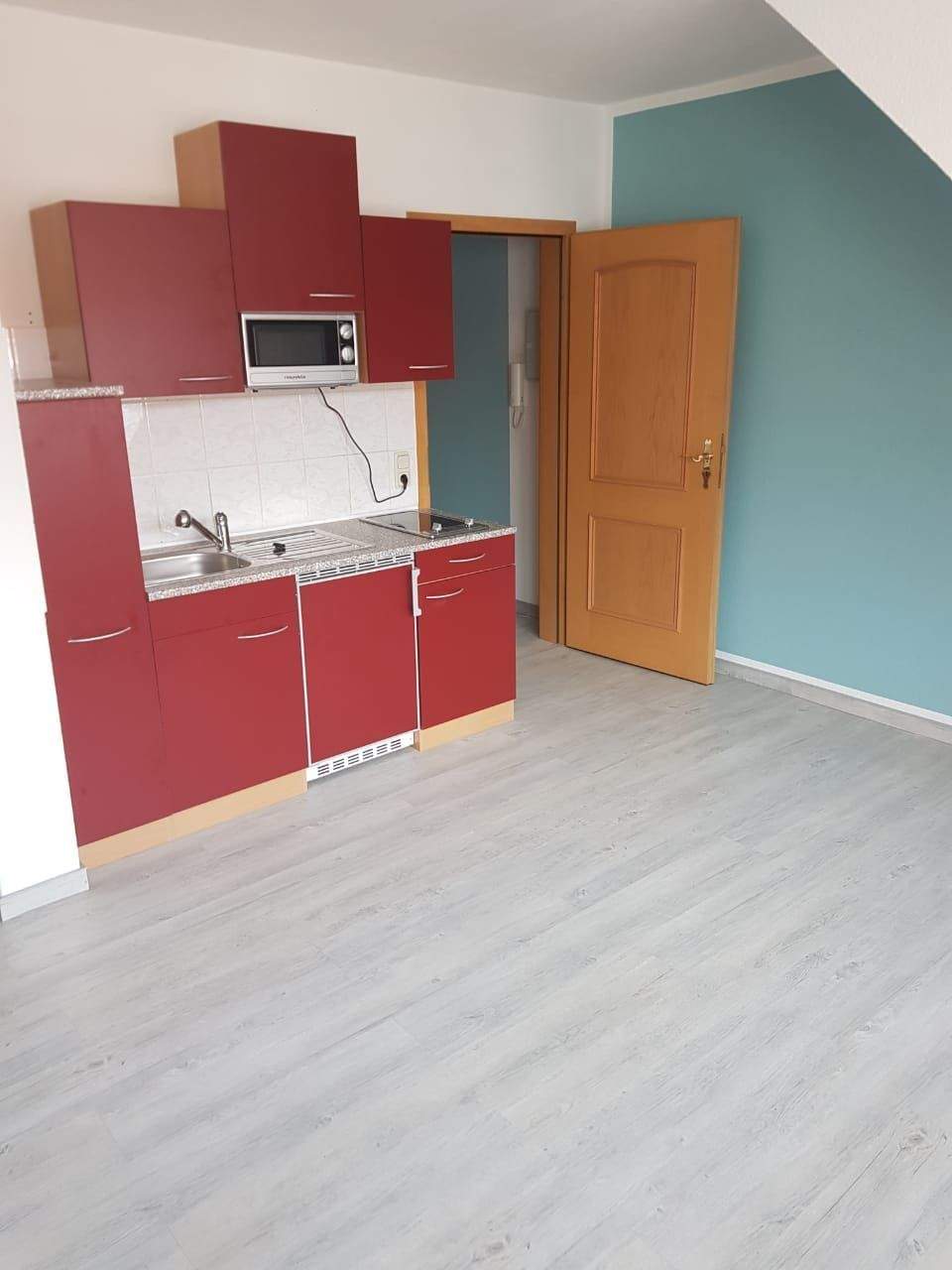 1 Zi Apartement mit Bad im DG Ap 26 – Jena – Bild 1 von 5