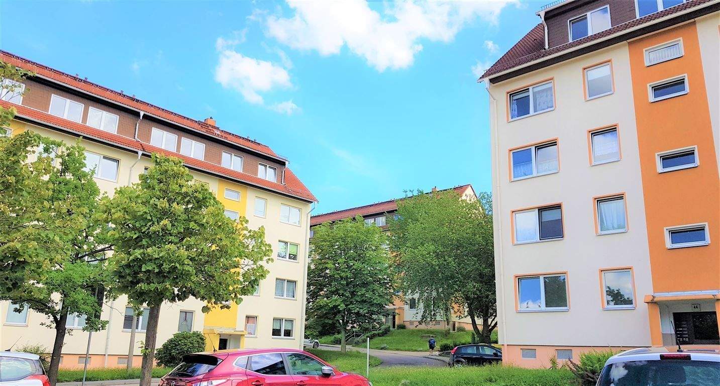 Großzügige 3- Raumwohnung in ruhiger Lage zu vermieten! – Chemnitz – Bild 1 von 9