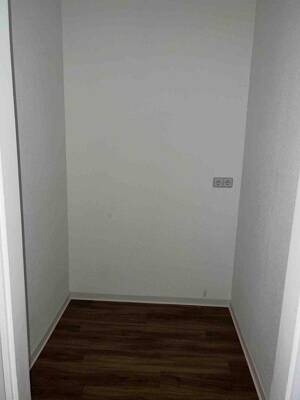 Aktuelle Renovierung einer 2-Raum-Wohnung in Dresden-Briesnitz! – 1157 Dresden – Vorschaubild 8