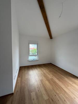 Ruhig, modern, komfortabel - 2-Zimmer-Wohnung für Senioren ab 60 – 90763 Fürth – Vorschaubild 3