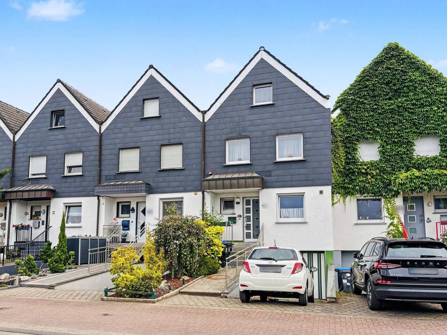 Gepflegtes Reihenmittelhaus mit 6 Zimmern, Garten und Garage in Hamm - Lohauserholz