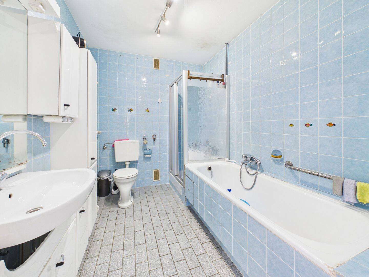 Freundliche, helle Eigentumswohnung mit 3 Zimmern, Badezimmer, Küche, Balkon, Stellplatz und Keller – Saarbrücken – Vorschaubild 9