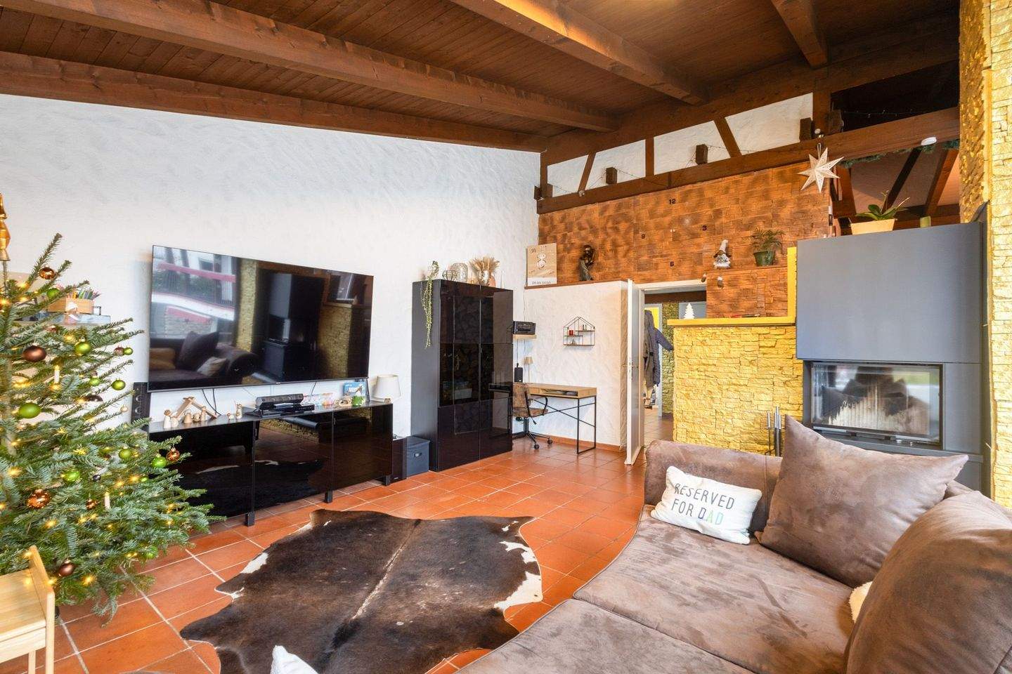 Großzügiges Split-Level-Einfamilienhaus mit Pool & Einliegerwohnung – Wohnen mit Charakter – Singen (Hohentwiel) – Vorschaubild 5