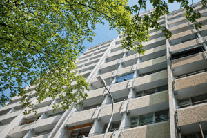 Helle 3-Zimmer-Wohnung mit 2 Balkonen und Skylineblick über Offenbach
