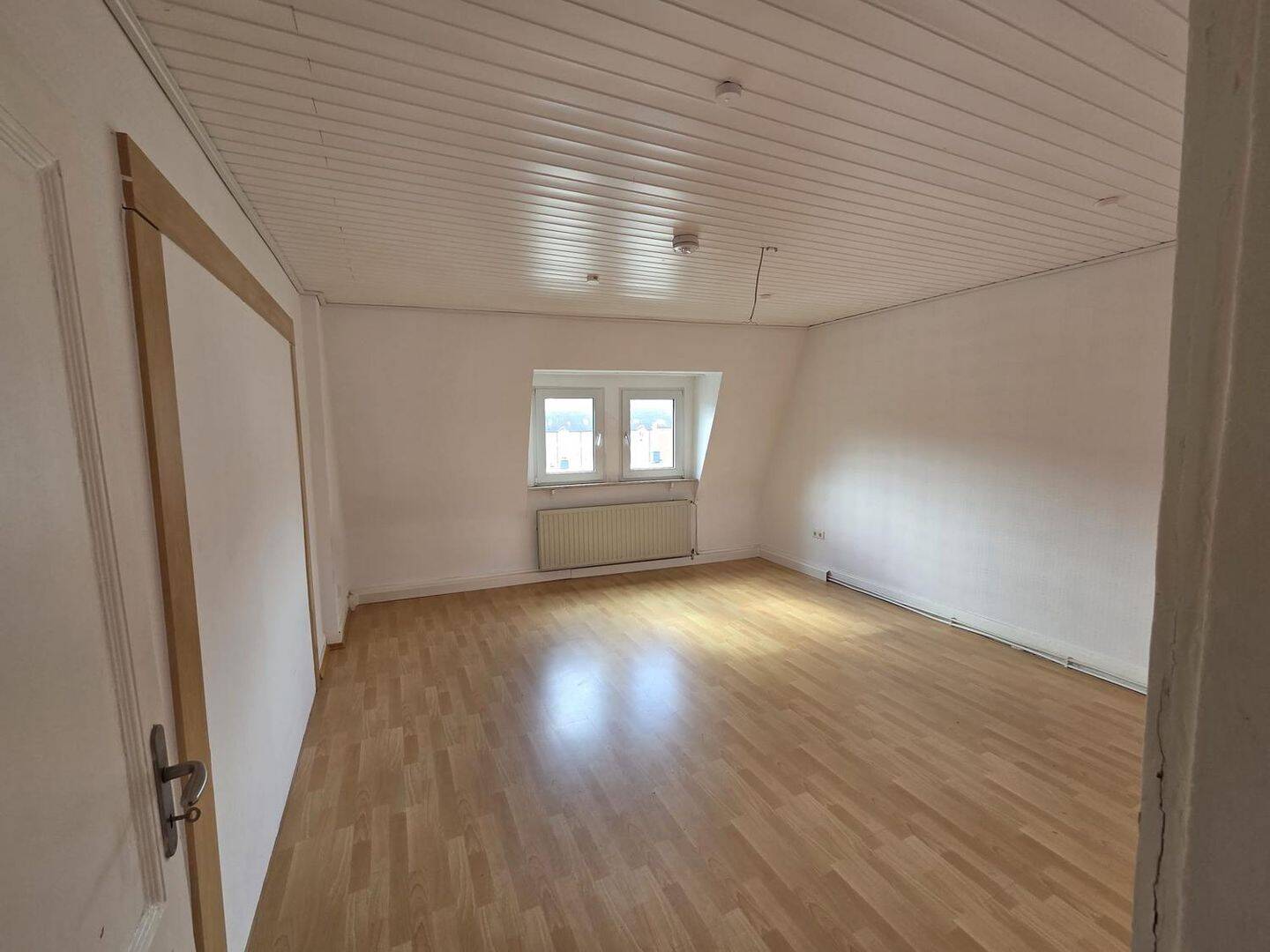 Exklusive 4-Zimmer-Wohnung mit Galerie, Terrasse & Aufzug in Hagen