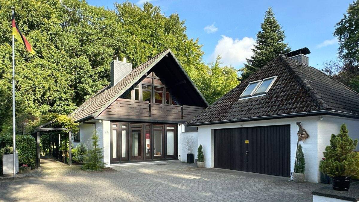 Großzügiges EFH im Villenviertel von Hausbruch, direkt am Naturschutzgebiet – 21149 Hamburg – Bild 1 von 9
