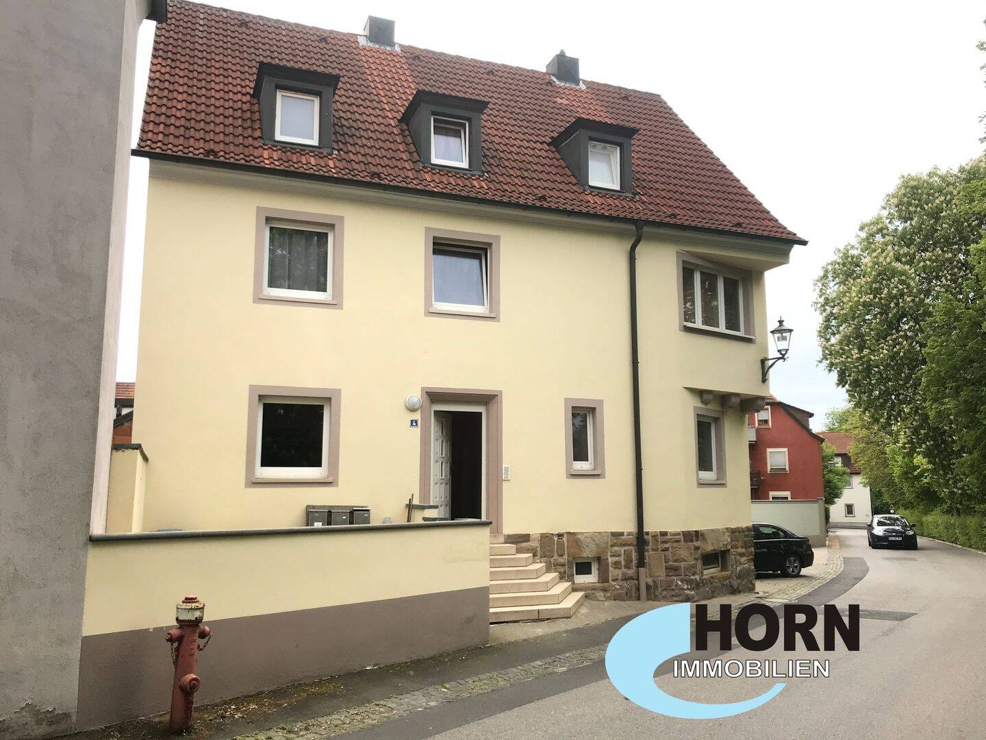 Solides 3-Familienhaus am Stadtrand – Gerolzhofen – Bild 1 von 9