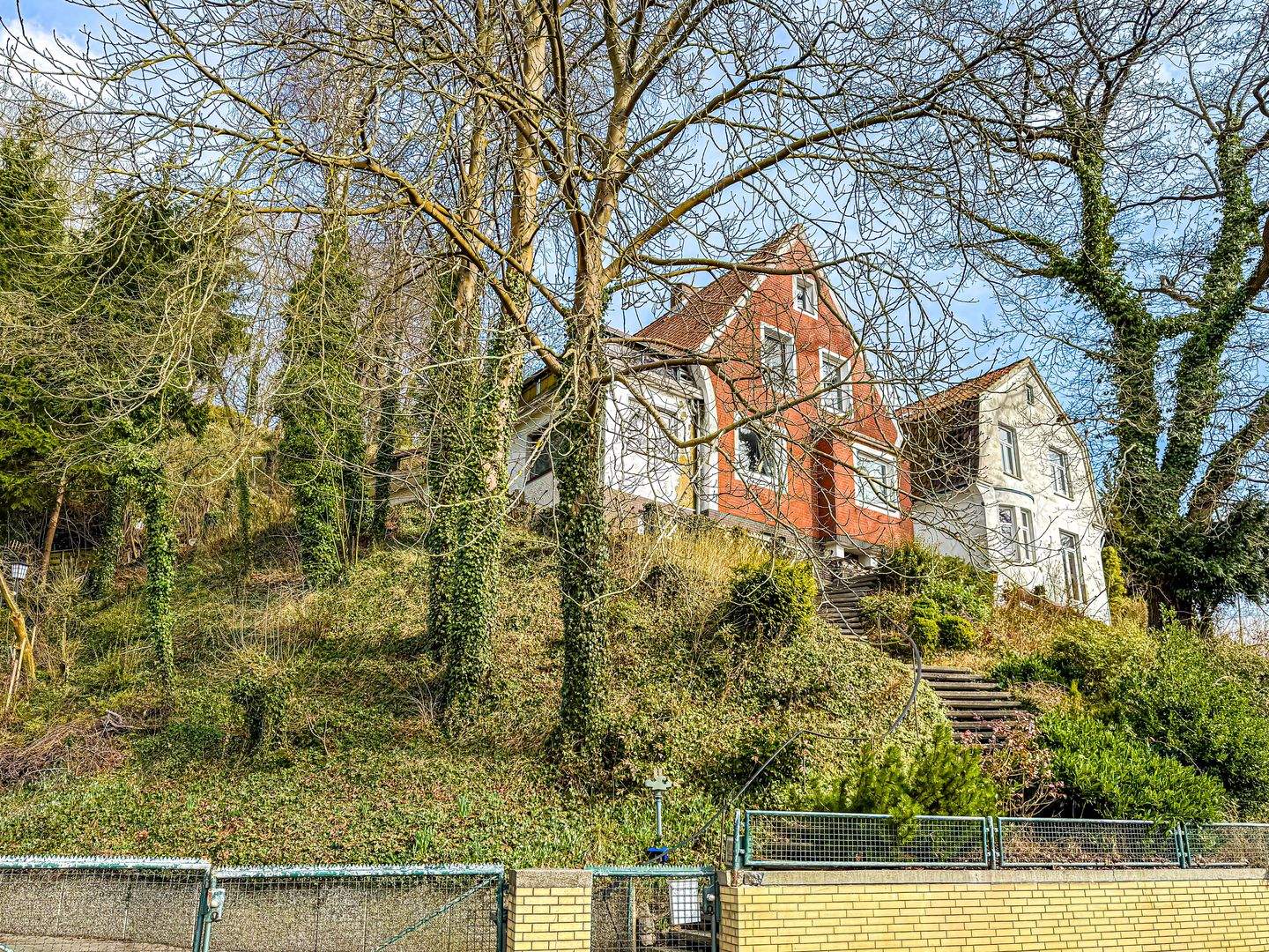 Kiel Neumühlen-Dietrichsdorf - Einfamilienhaus mit Panoramablick auf die Schwentine
