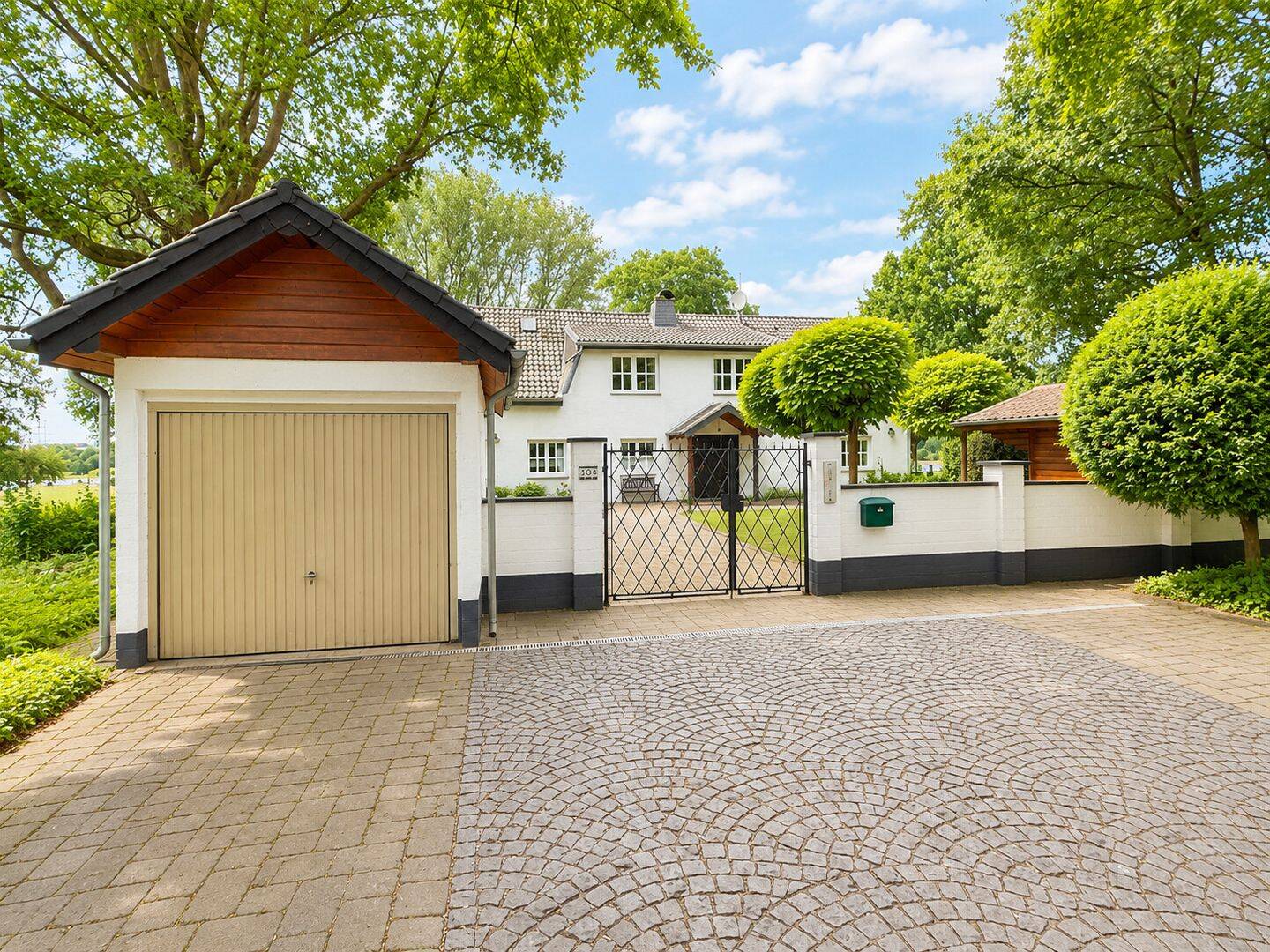 Direkte Rheinlage! Zweifamilienhaus mit ca. 200 m² Wohnfläche auf ca. 1.002 m² Grund in Duisburg Süd – Duisburg – Vorschaubild 4