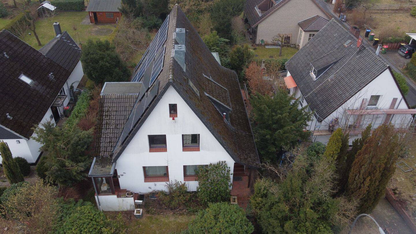 Einfamilienhaus mit Anliegerwohnung und Wintergarten in familienfreundlicher Lage von Harburg-Eißendorf – Hamburg – Vorschaubild 2