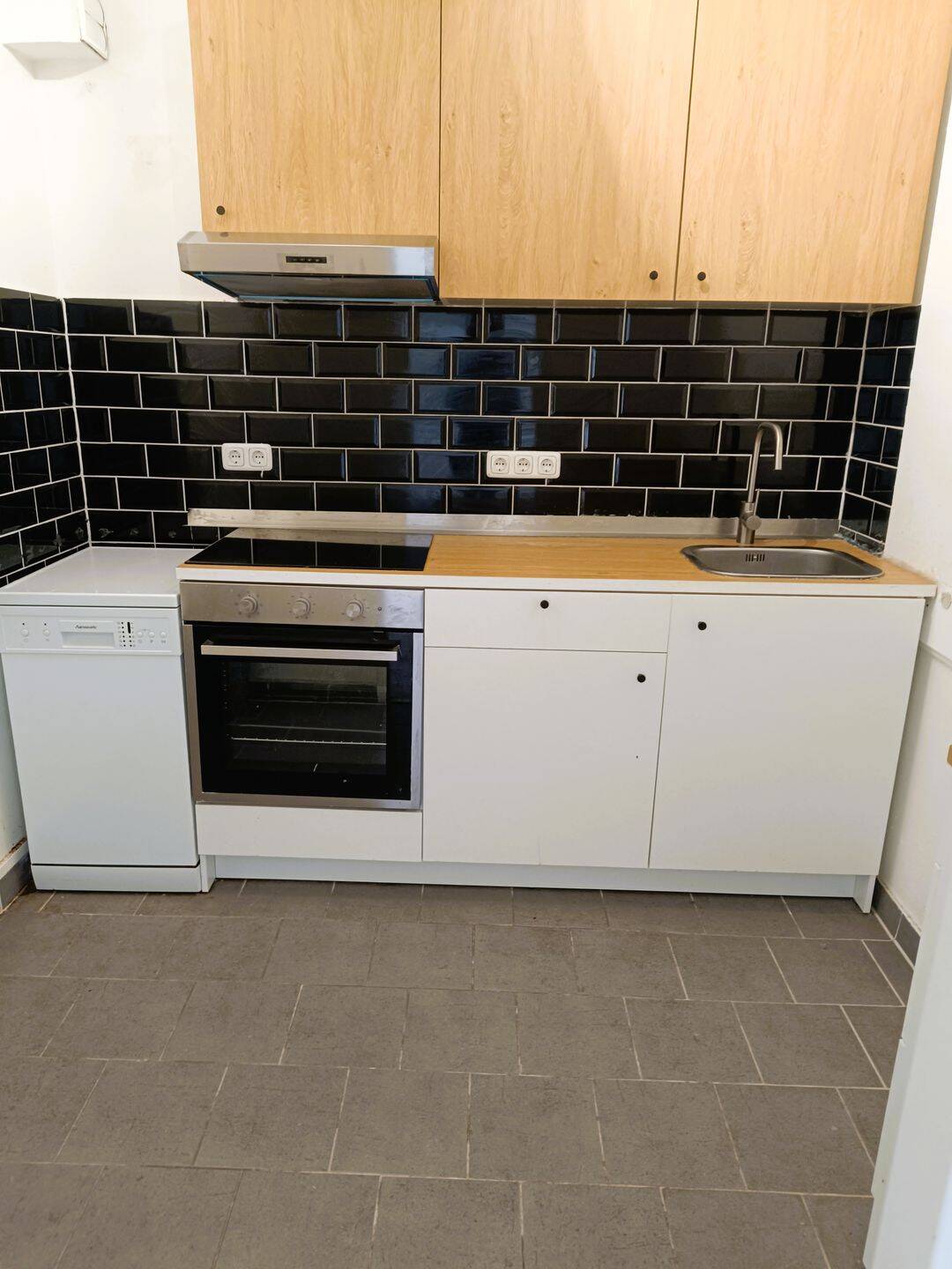 Bezugsfrei mit Balkon und Pkw-Stellplatz -Savignyplatz und Ku´damm im Wielandkiez- – Berlin – Vorschaubild 7