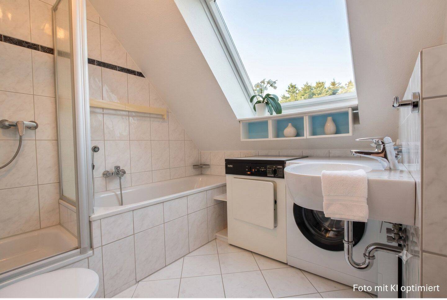 Helle Maisonette mit ausgebautem Spitzboden und 2 Stellplätzen – Haan – Vorschaubild 7