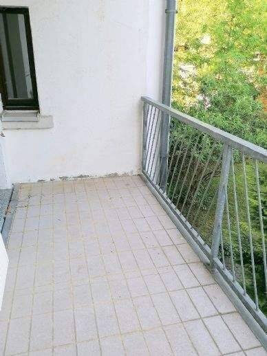 !! 4-Zimmer-Wohnung mit Parkett, Wanne und Dusche und Balkon !! – Chemnitz – Vorschaubild 9