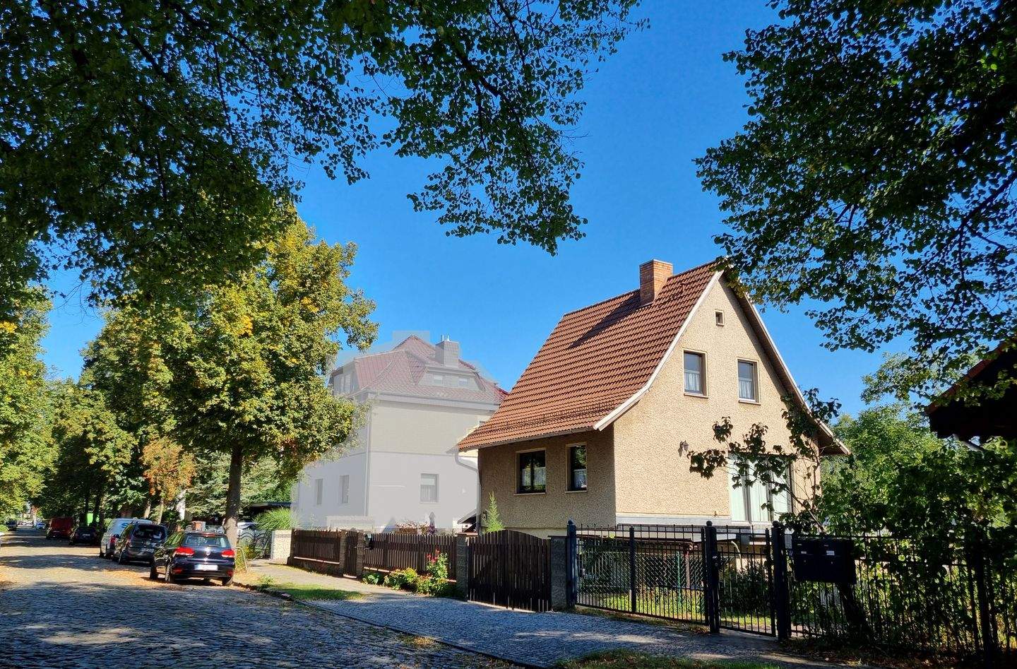 Liebevoll gepflegtes Familienhaus zum Ankommen – Berlin – Bild 1 von 9