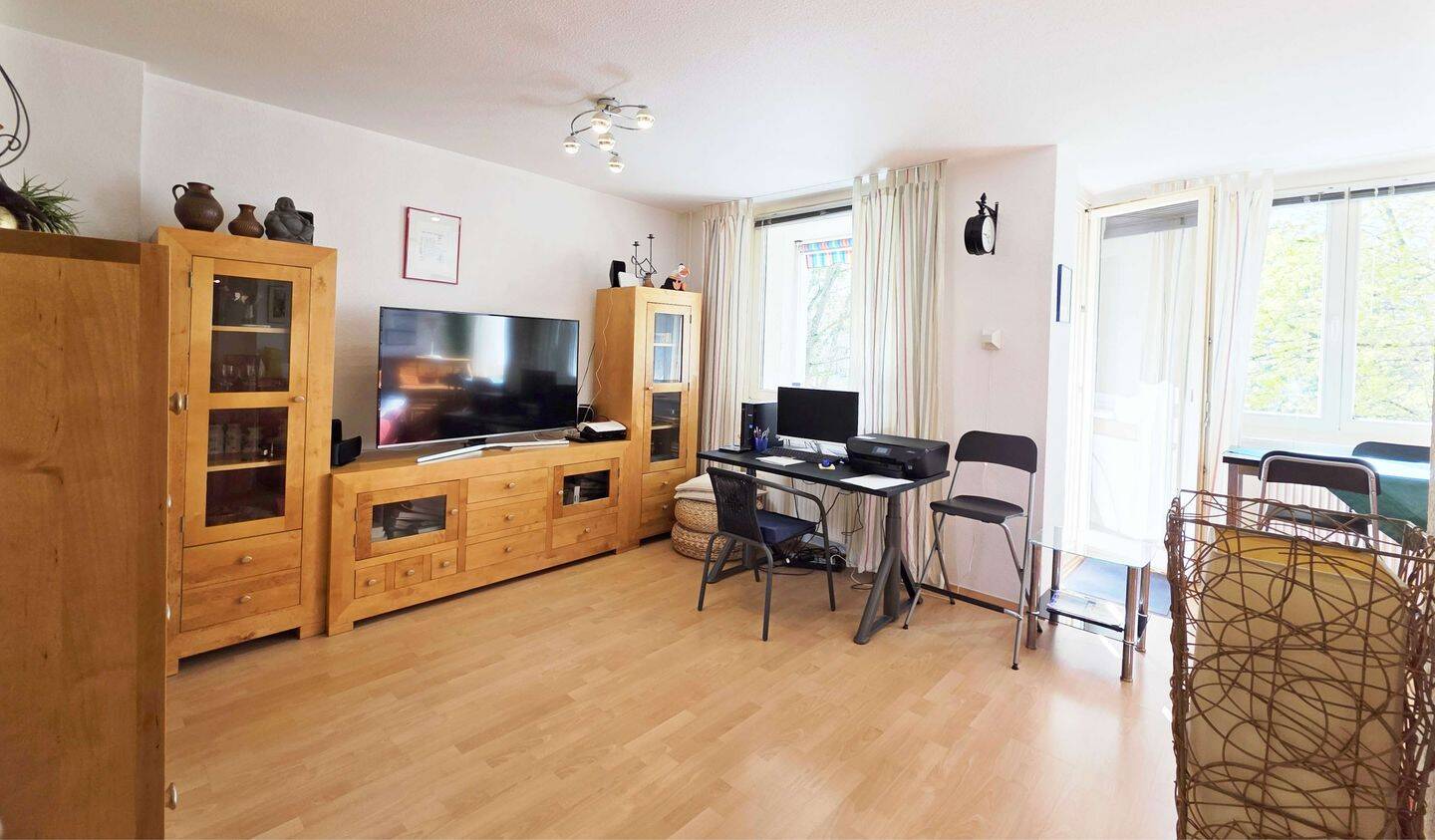 Freie 2-Zimmer-Wohnung mit West-Balkon, EBK und Stellplatz im grünen Zehlendorf-Süd! – Berlin – Vorschaubild 3