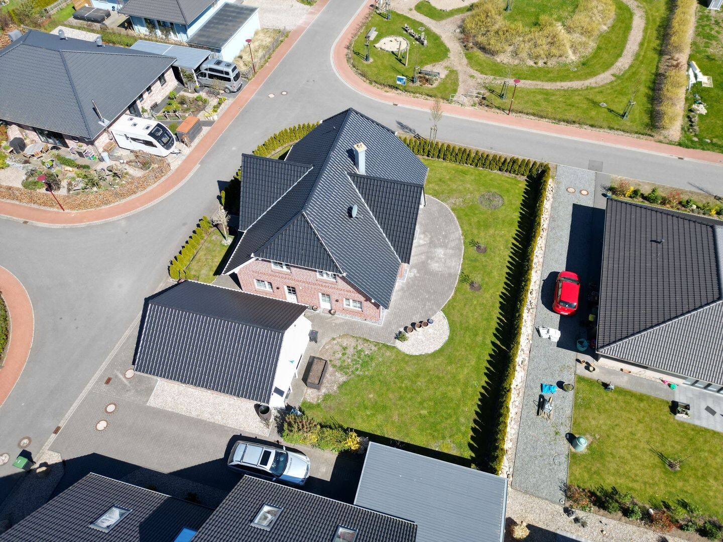 Geräumiges Familienhaus mit Terrasse in Gelting – Gelting – Vorschaubild 3