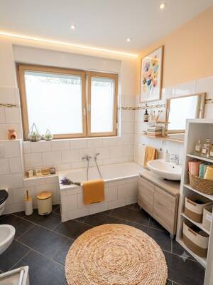 ++ KLEIN ABER FEIN - TOP APPARTEMENT inkl. KÜCHE ++ – 42853 Remscheid – Vorschaubild 3