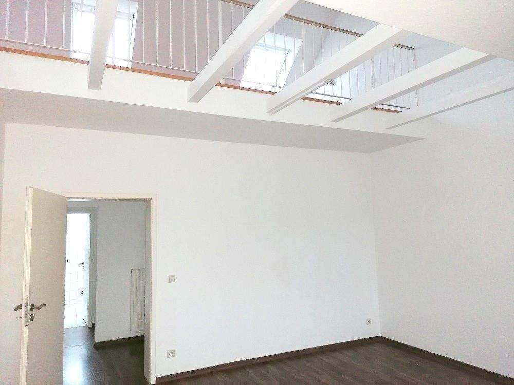 !! Maisonette-Wohnung, 4 Zimmer mit Balkon in Schlosschemnitz !!