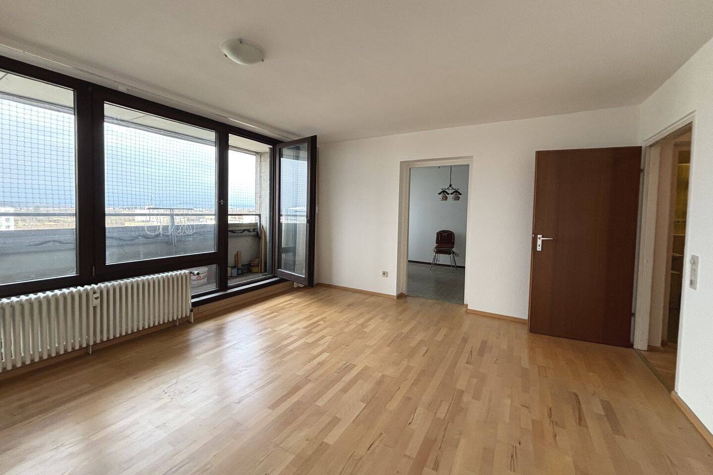 Freie 2-Zimmer-Wohnung mit Garage in S-Neugereut! – Stuttgart – Vorschaubild 2
