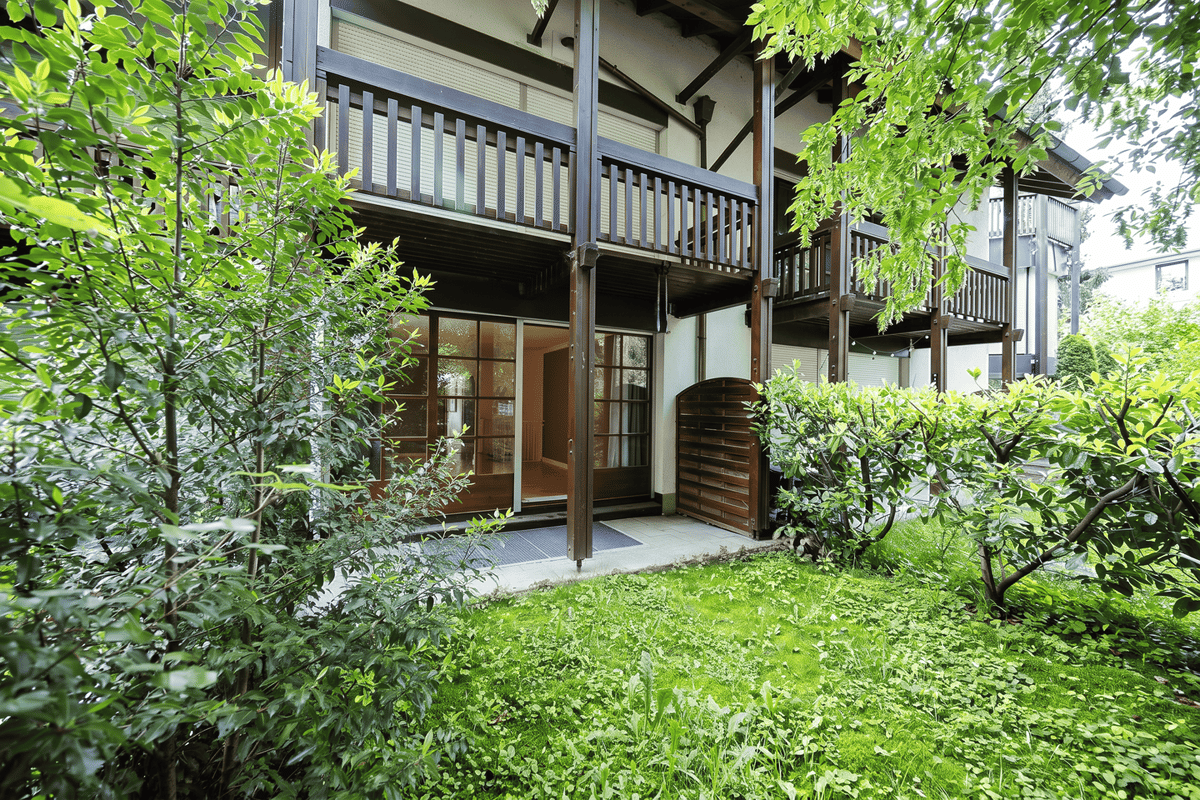 Bezugsfreie 3-Zimmer-Maisonette mit Terrasse & Gartenblick in München-Solln – 81479 München – Bild 1 von 9