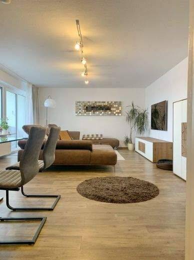 Lichtdurchflutete 4-Zimmer-Wohnung ***Süd-Balkon mit Fernblick*** in Nürnberg Reutles – Nürnberg – Vorschaubild 4