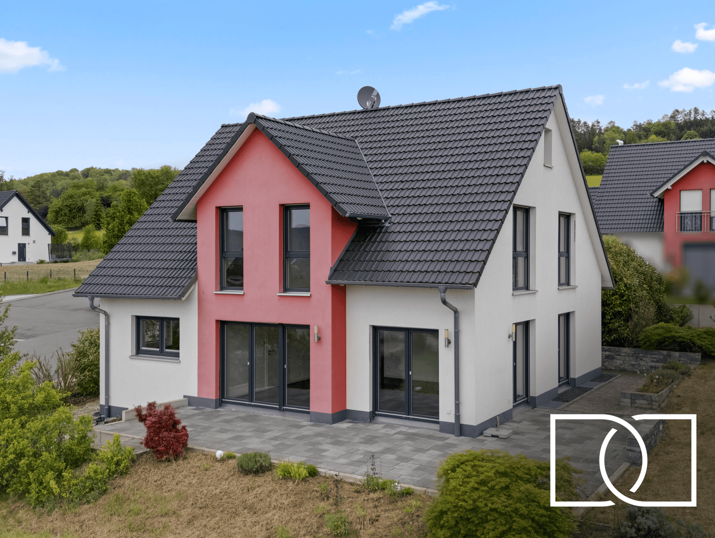 Baujahr 2015! Energieeffizientes Einfamilienhaus in unverbaubarer Lage mit Keller