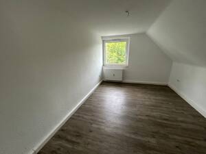 Schöne, große 3-Zimmer-Dachgeschoss-Wohnung im Nordviertel in direkter Uni-Nähe – 45141 Essen – Vorschaubild 7