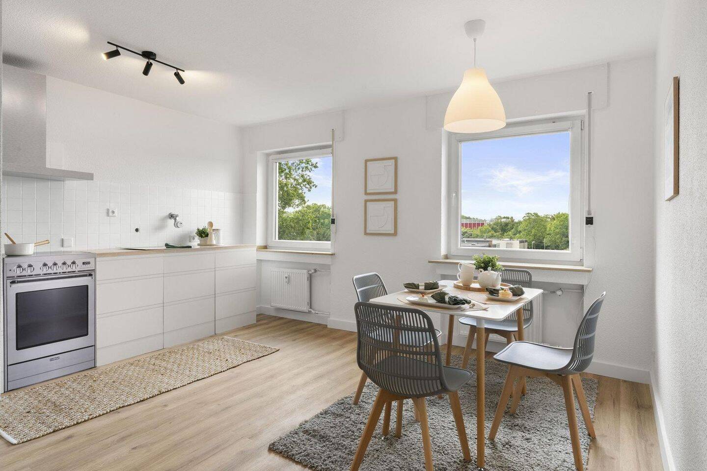***ERSTBEZUG NACH MODERNISIERUNG - STILVOLLE 3,5-ZI.-WOHNUNG IN DUISBURG-RAHM; OHNE PROVISION