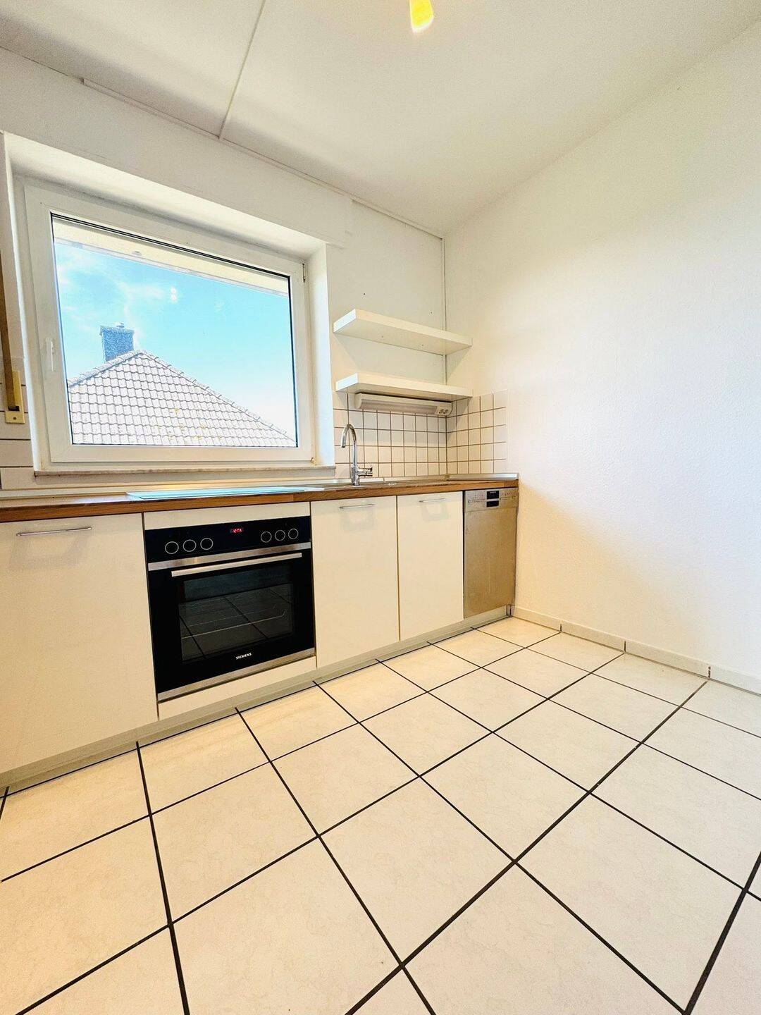 ++ MIETWOHNUNG: Lichtdurchflutete 3 Zimmer mit Balkon und Grünblick! ++ – Bedburg – Vorschaubild 7