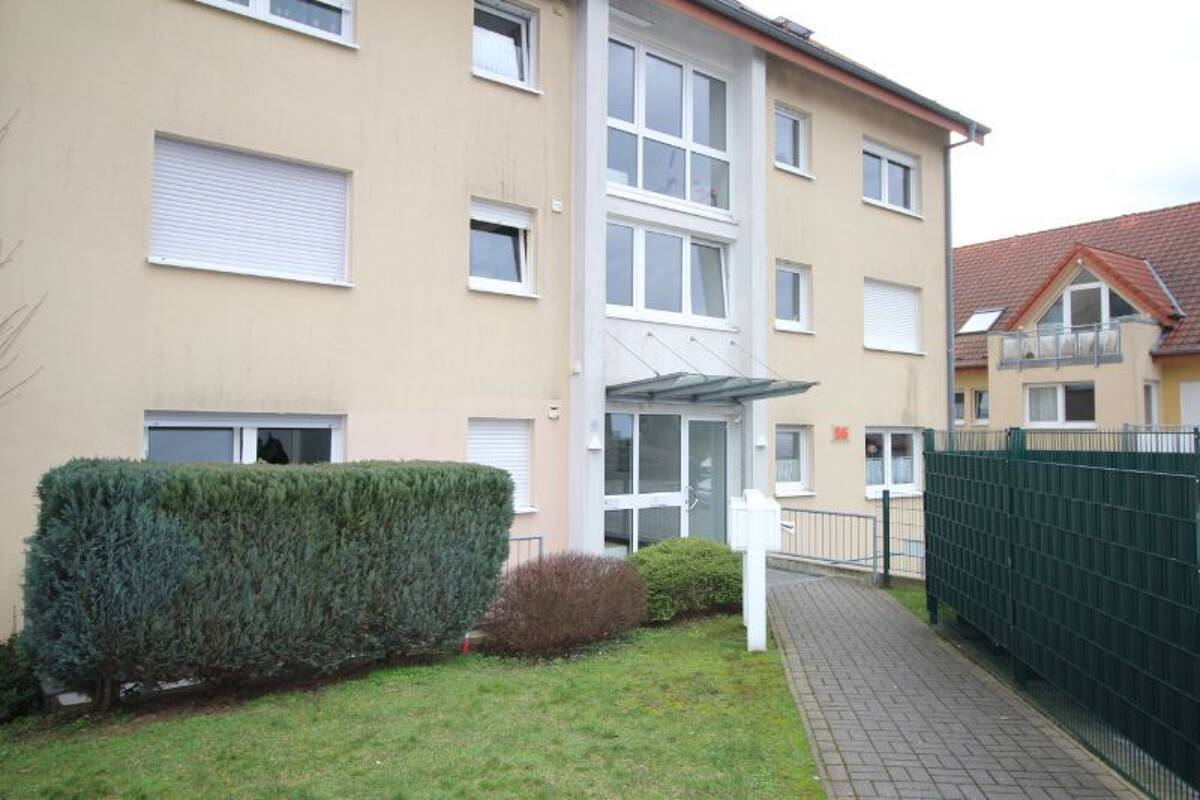 Hübsche 2-Zimmer-Wohnung für 2 Personen in Brake – 33729 Bielefeld – Bild 1 von 2