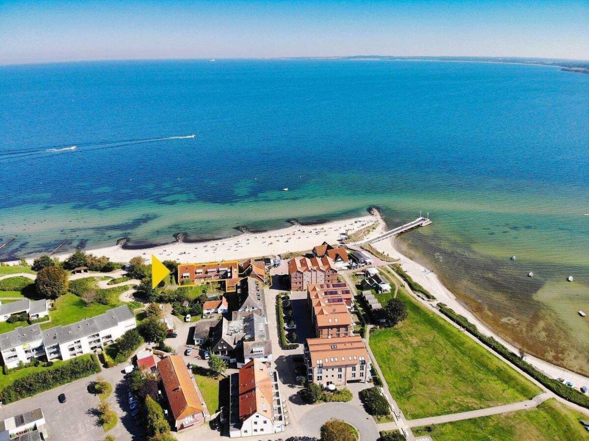1. Reihe – direkt am Strand & der Ostsee – Ihre Ferienwohnung – 24321 Hohwacht – Bild 1 von 9