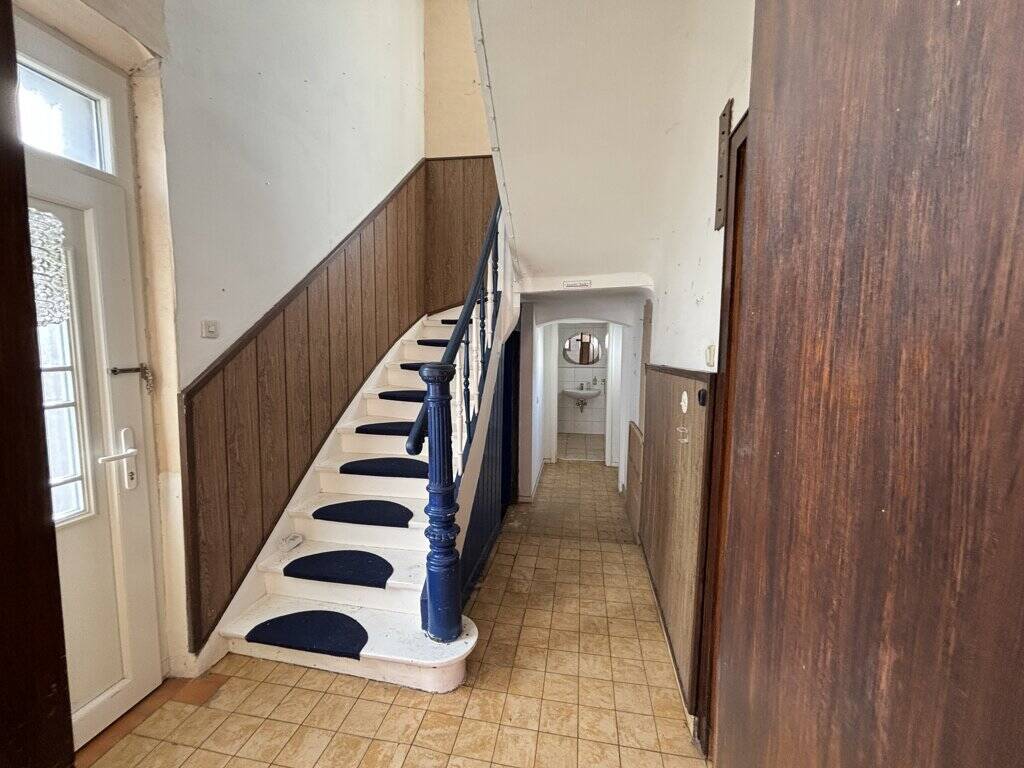 Modernisierungsbedürftiges Einfamilienhaus mit Garage und Sonnengrundstück im Herzen von Bardenberg – Würselen – Vorschaubild 4