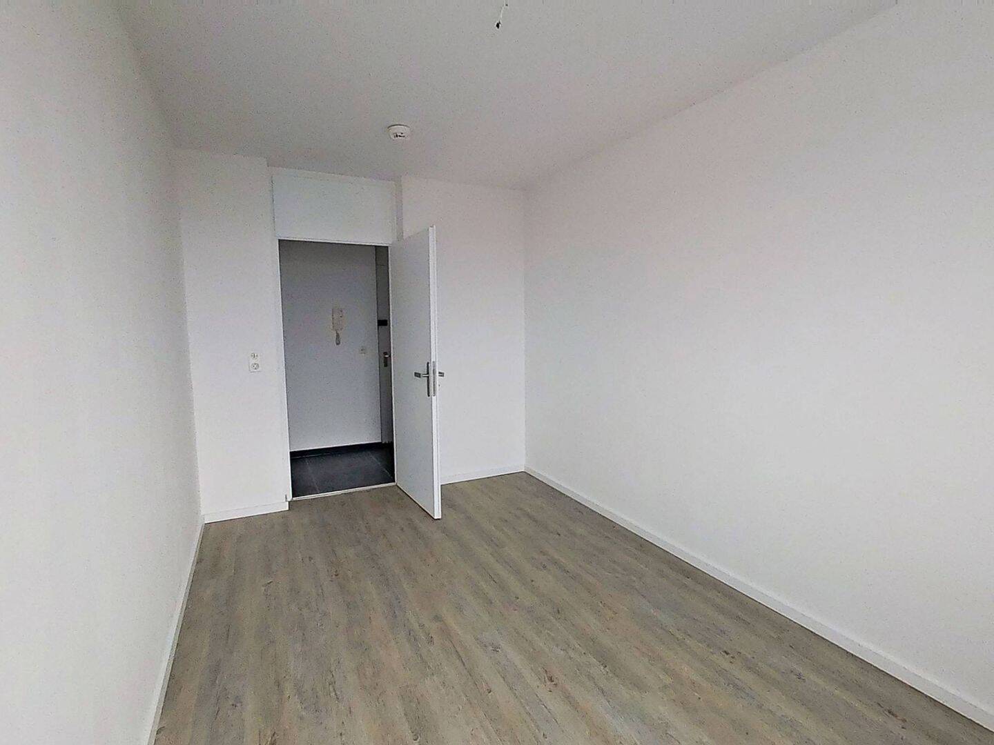 Modernisierte 3-Zimmer-Wohnung mit Loggia und grandiosem Ausblick – Nürnberg – Vorschaubild 6