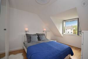 Möblierte Duplexwohnung mit Domblick und 2 Schlafzimmern in zentraler ruhiger Lage – 50676 Köln – Vorschaubild 4
