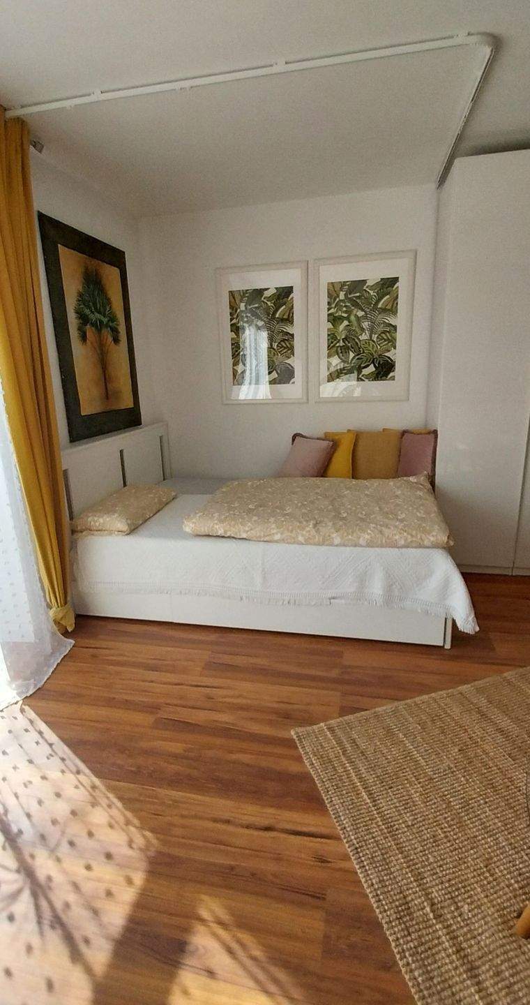 Stilvolles Studio Apartment mit Terrasse – Augsburg – Vorschaubild 9